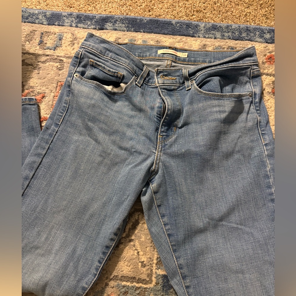 Levi’s Classic Straight Blue Women's Jeans size 10